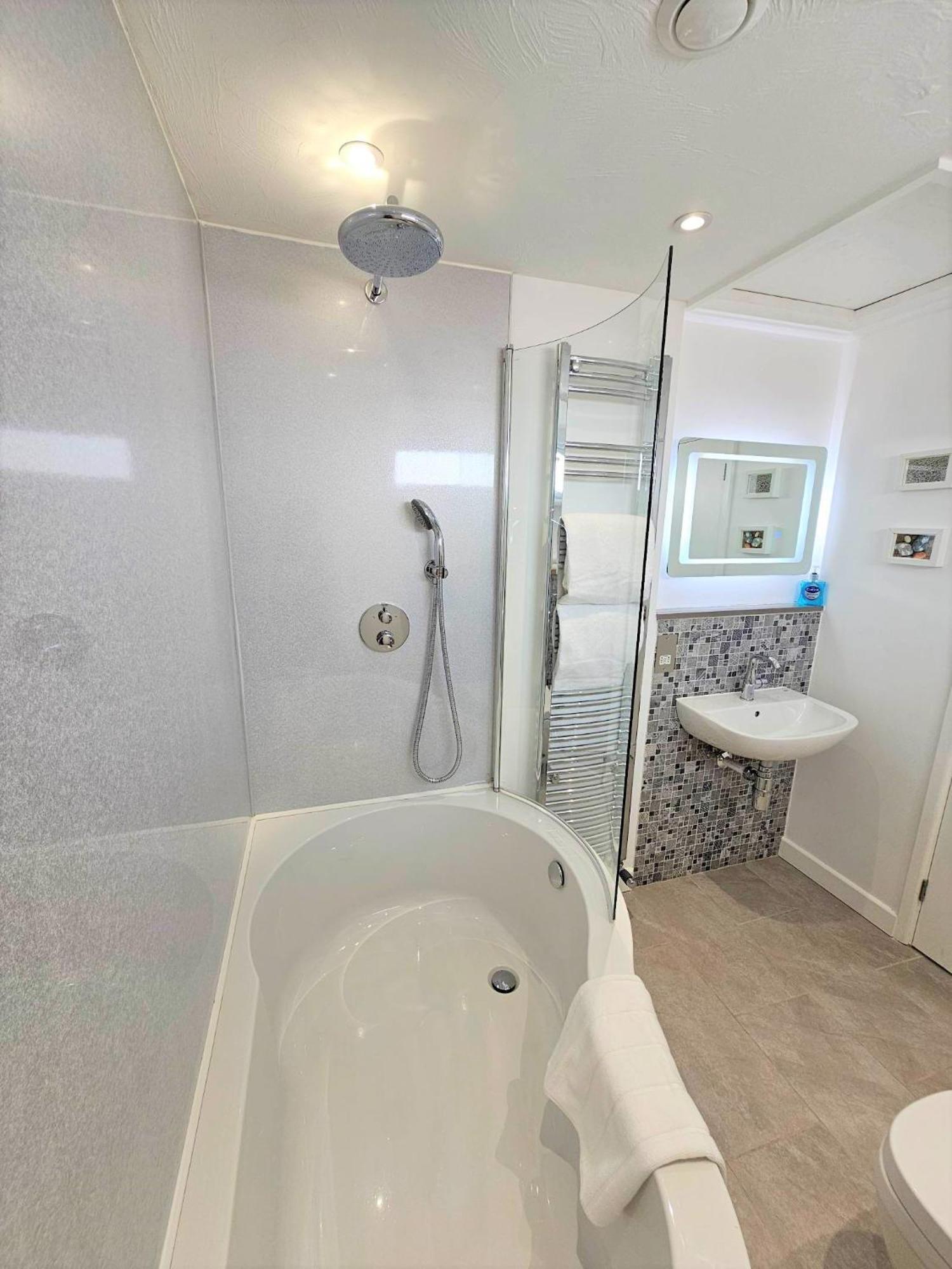 Bosun'S Cottage Luxury Stay In The Heart Of Town Weymouth Exterior foto